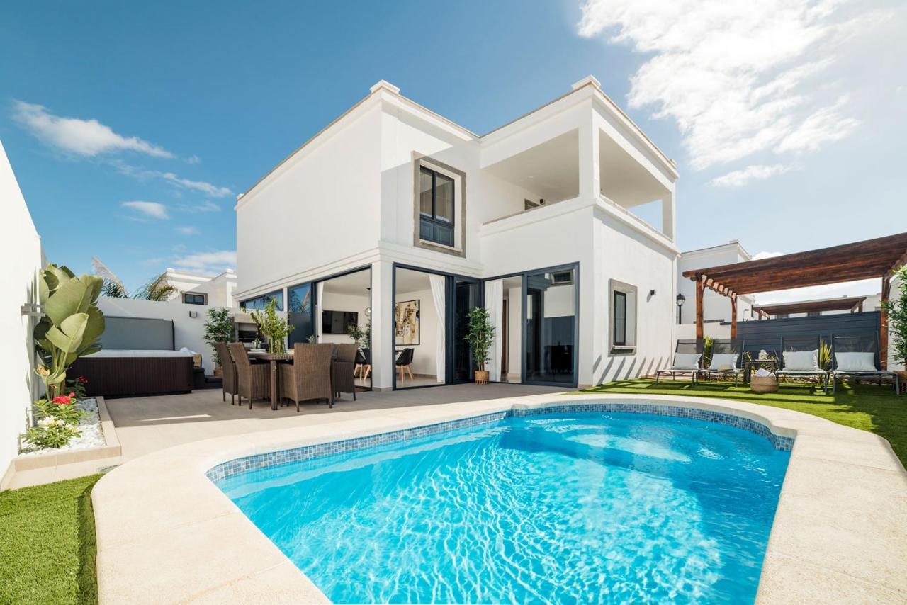 Villa Palmera Jacuzzi 야이자 외부 사진