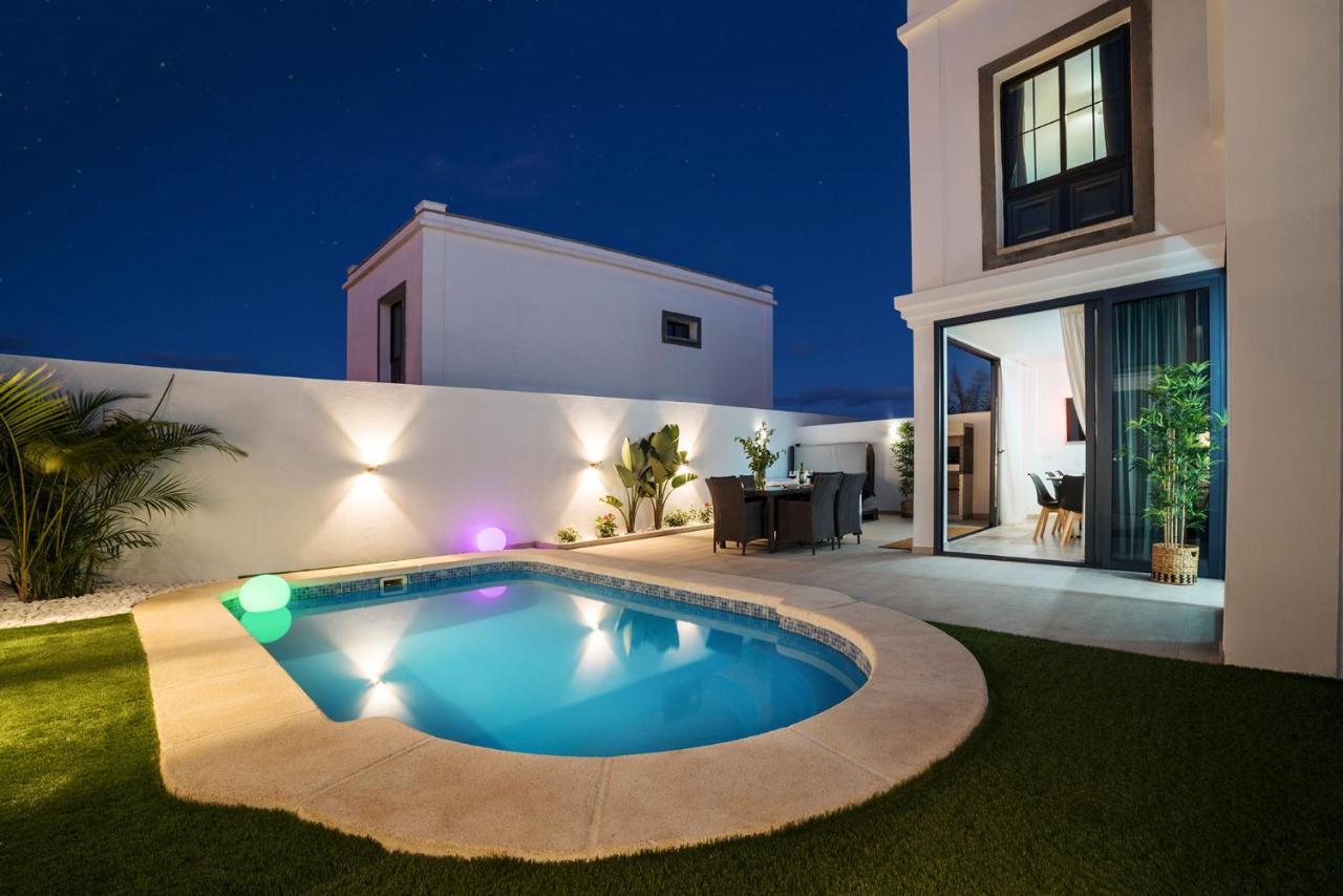 Villa Palmera Jacuzzi 야이자 외부 사진