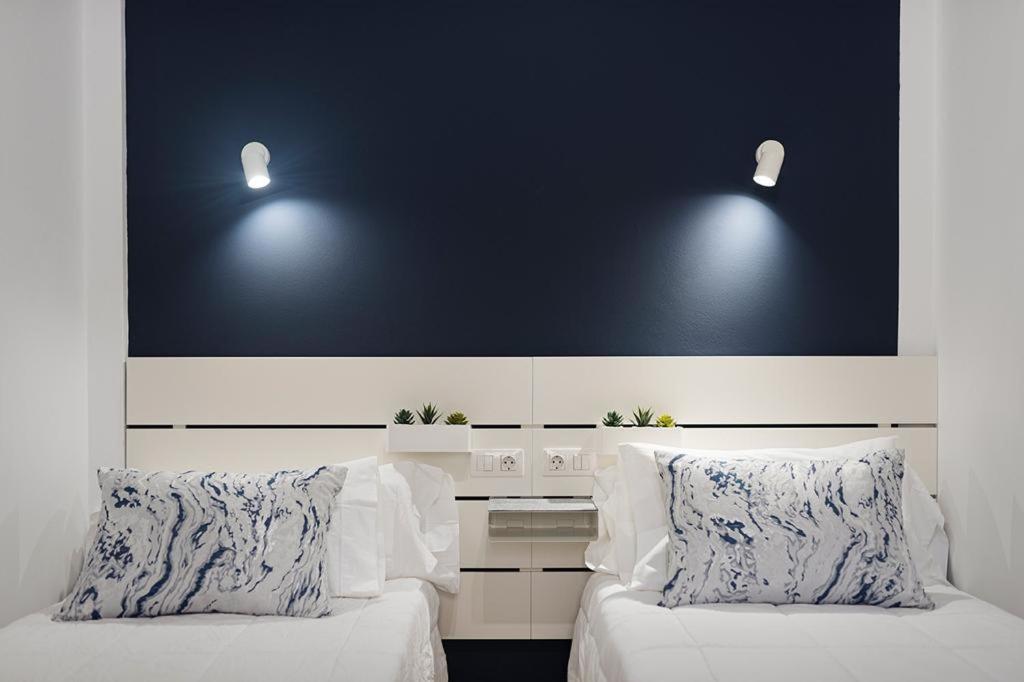 Villa Palmera Jacuzzi 야이자 외부 사진